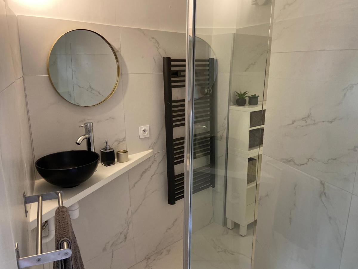 La Reinesse Apartment Flayosc Екстериор снимка